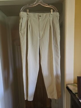 2 Pairs Men's Classic Pleated Pants - Khaki